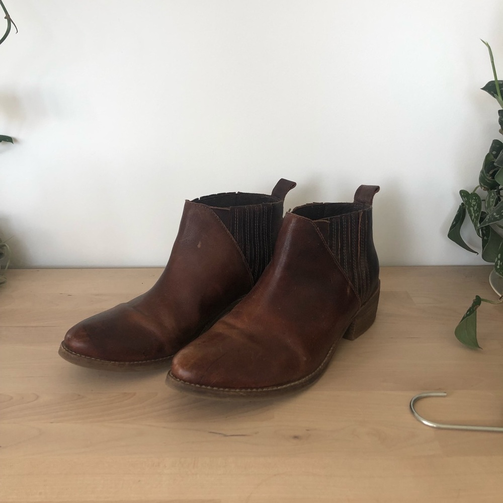 Matisse El Toro chelsea ankle boots